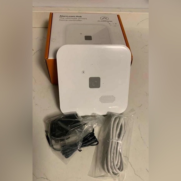Alarm.com Hub Smart Home Controller ADC-NK-200T-A (Z Wave Plus). New in Box - Picture 4 of 5